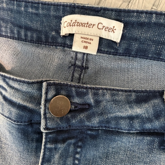 Coldwater Creek Embroidery Raw Hem Jeans sz 18 - Picture 3 of 11